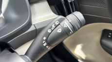 Volvo XC40 2.0 B3P Ultra Dark 5dr Auto Petrol Estate